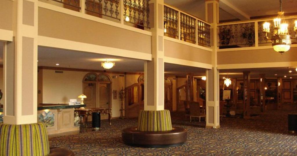 The Chateau Bloomington Hotel And Conference Center Exteriör bild